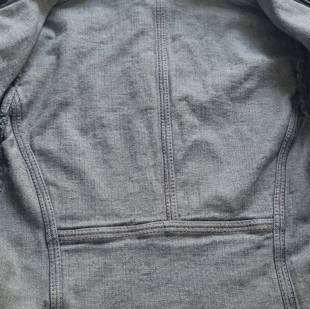 Elie Tahari Women's Denim Jacket - Picture 9 of 16